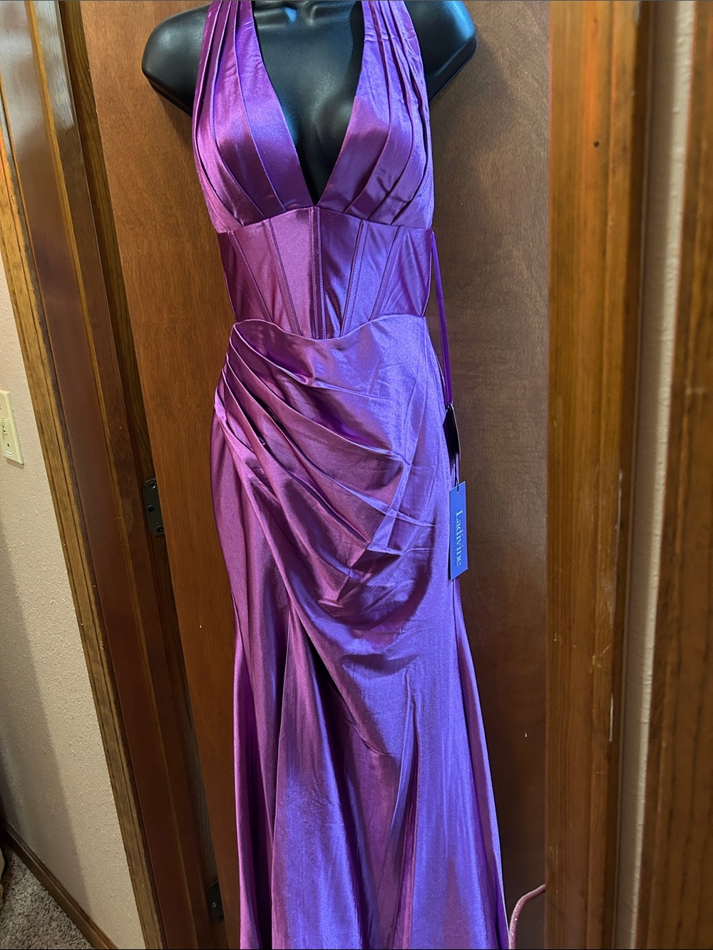 Elegant Purple Halter Satin Special Occasion Dress